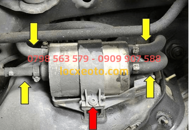 Lọc xăng bẩn khiến động cơ phải hoạt động trong điều kiện không tối ưu và gia tăng sự hao mòn. Lọc xăng bẩn khiến động cơ phải hoạt động trong điều kiện không tối ưu và gia tăng sự hao mòn.