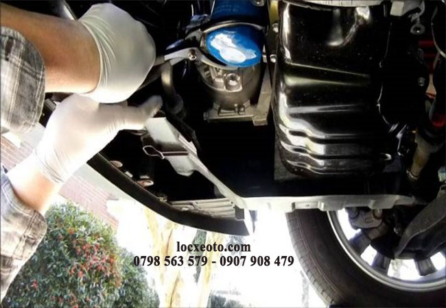 thực hiện đúng cách thay lọc dầu cho xe hyundai thực hiện đúng cách thay lọc dầu cho xe hyundai