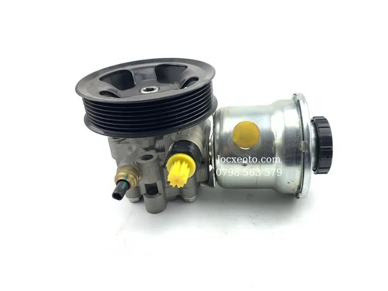 Bơm trợ lực lái xe toyota innova chính hãng