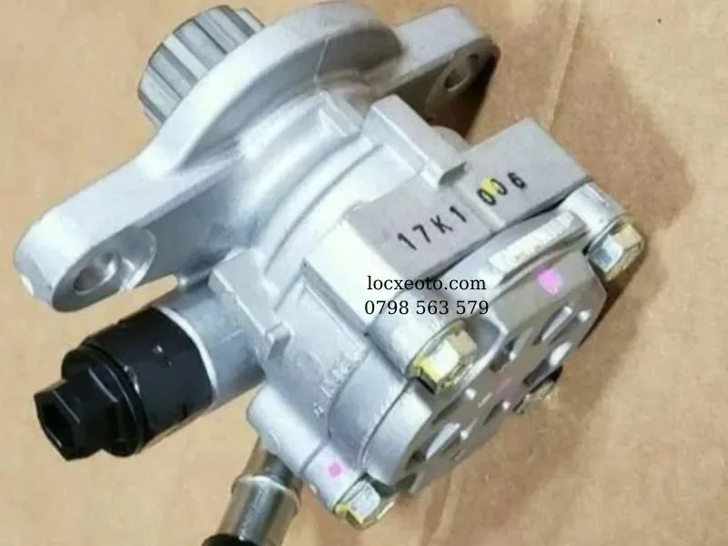 Bơm trợ lực lái xe Toyota Hilux fortuner