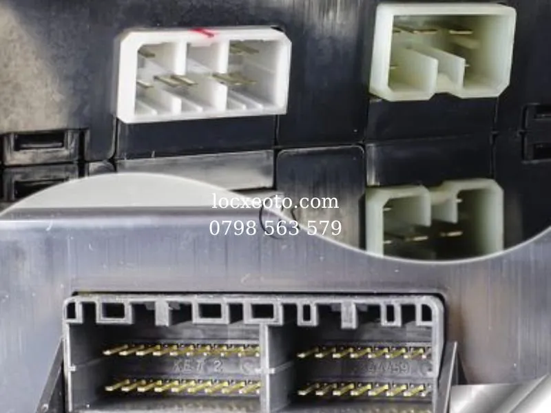 HỘP ĐIỀU KHIỂN GHẾ KIA FORTE CERATO K3