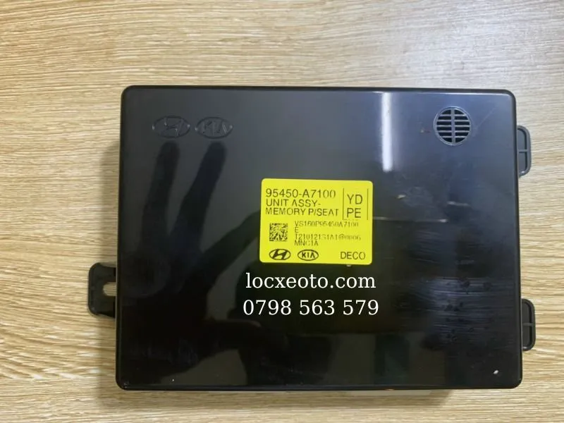 HỘP ĐIỀU KHIỂN GHẾ KIA FORTE CERATO K3