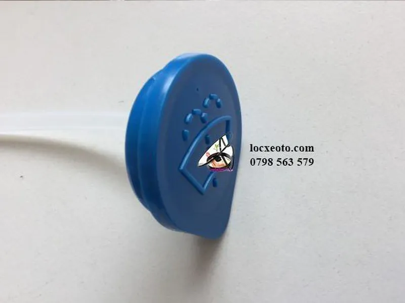 Nắp bình nước rửa kính mazda 3
