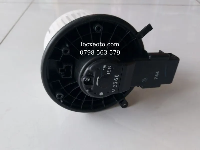 Mô tơ quạt gió máy lạnh trước xe mitsubishi xpander