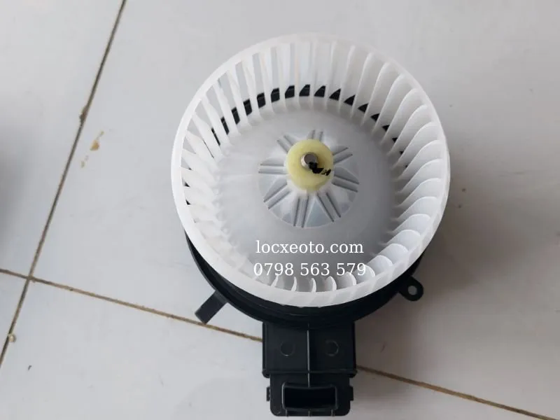 Mô tơ quạt gió máy lạnh trước xe mitsubishi xpander
