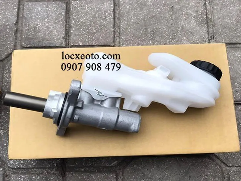 Tổng phanh xe ô tô mazda bt50 chính hãng mã UCYA4340Z