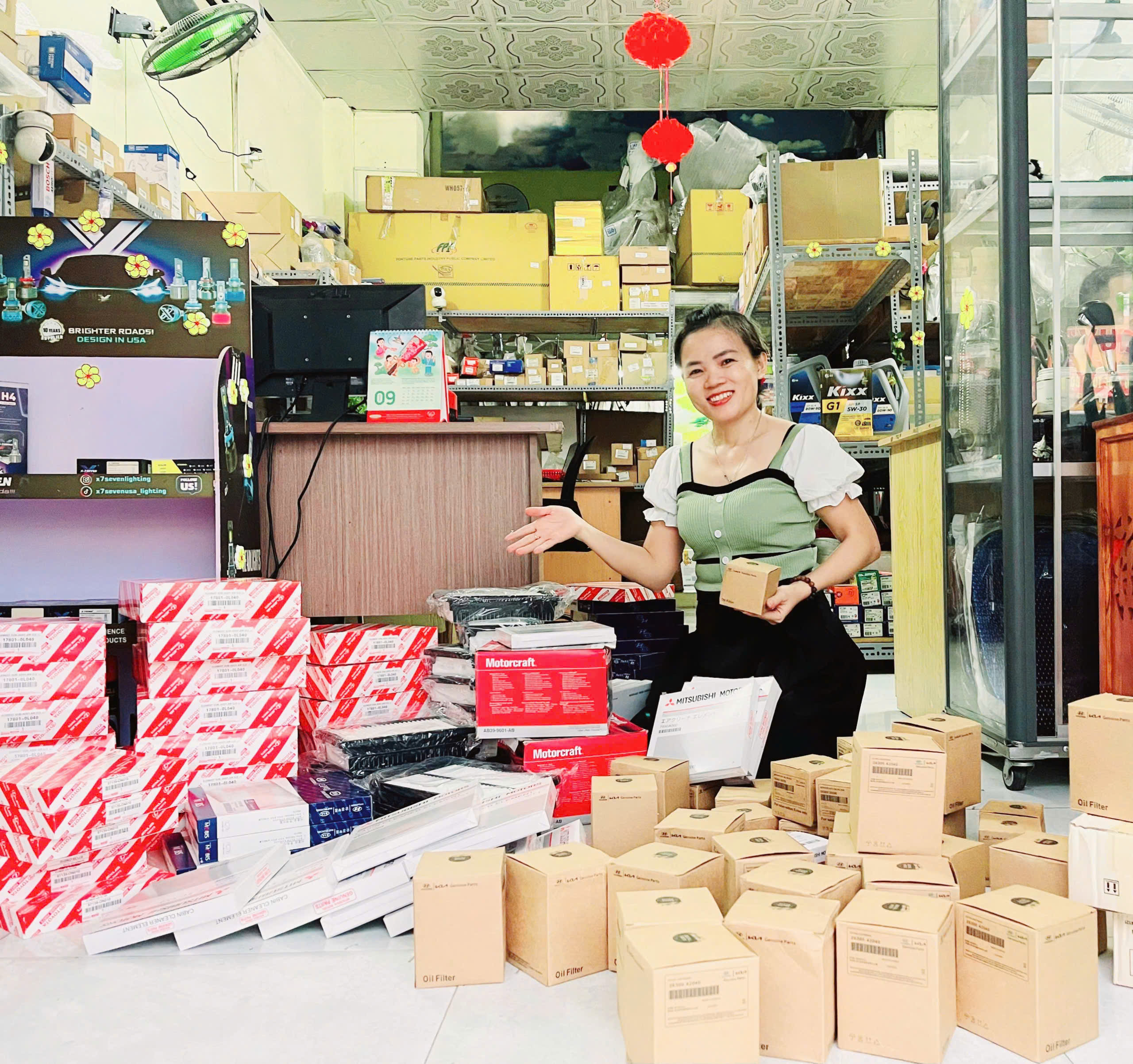 cửa hàng lọc xe ô tô Liên Phương luôn trang bị đầy đủ sản phẩm lọc cho anh em cửa hàng lọc xe ô tô Liên Phương luôn trang bị đầy đủ sản phẩm lọc cho anh em