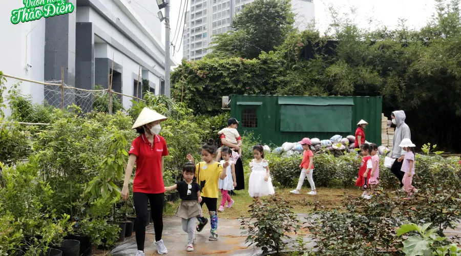 NÔNG DÂN TÍ HON - Trường mầm non Quốc tế