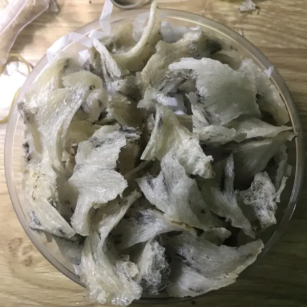 CHÂN YẾN THÔ