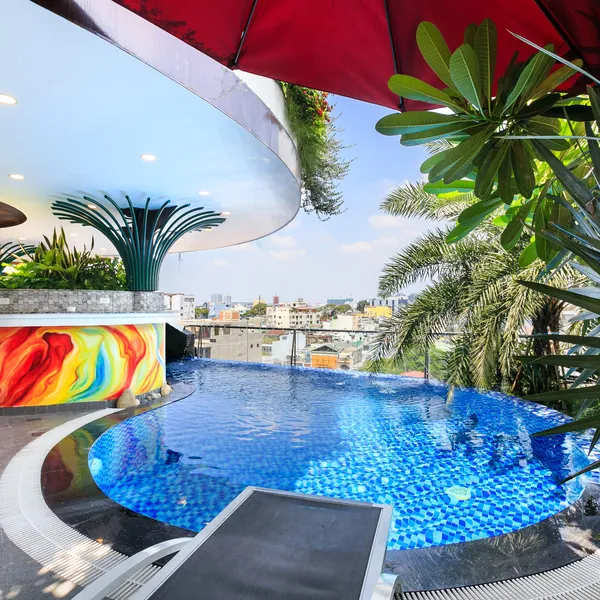 LOVELY STUDIO 40M2 WITH CITY VIEW - FULLY FURNISHED - GYM & POOL