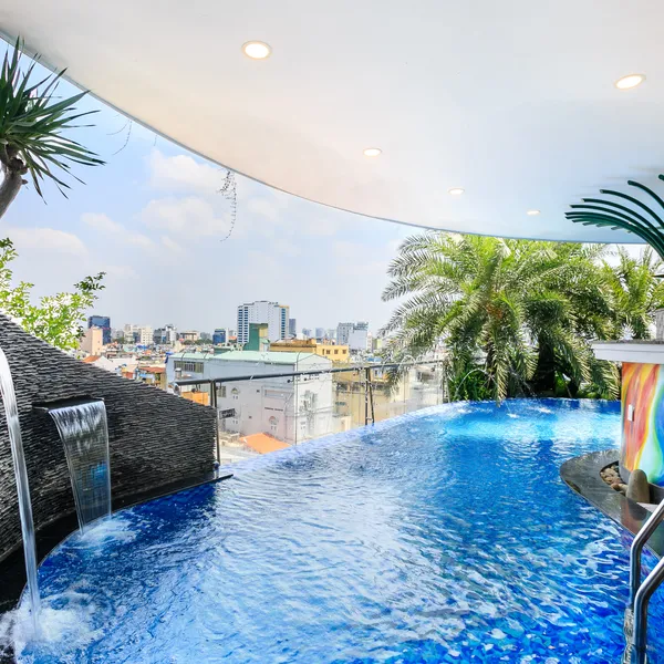 LOVELY STUDIO 40M2 WITH CITY VIEW - FULLY FURNISHED - GYM & POOL