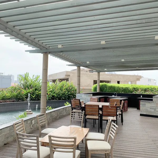 TROPIC GARDEN | The Convinience And Refinement Of This Apartment Will Suprise You!