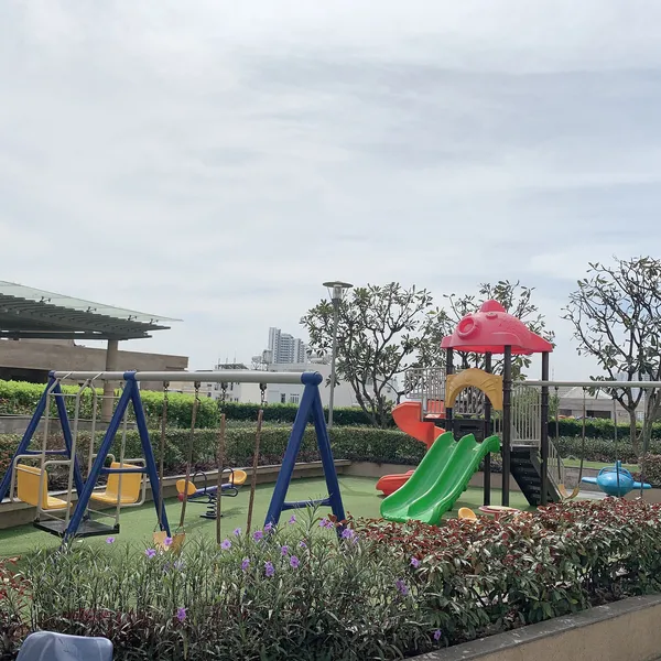 TROPIC GARDEN | The Convinience And Refinement Of This Apartment Will Suprise You!