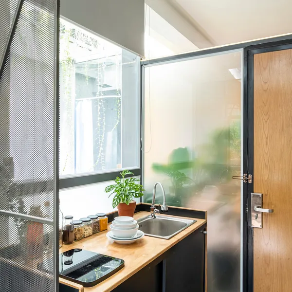 Studio with balcony in Binh Thanh | Peaceful Area | Near the Market 