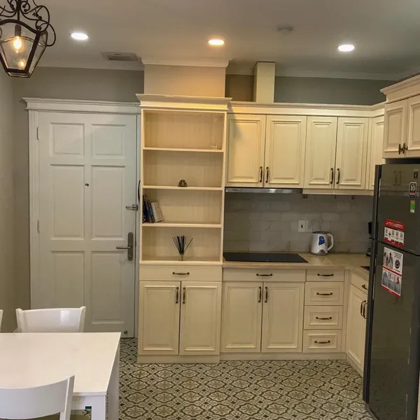 Serviced 2-bedroom apt in Thao Dien | French style | Swimming Pool & Gym