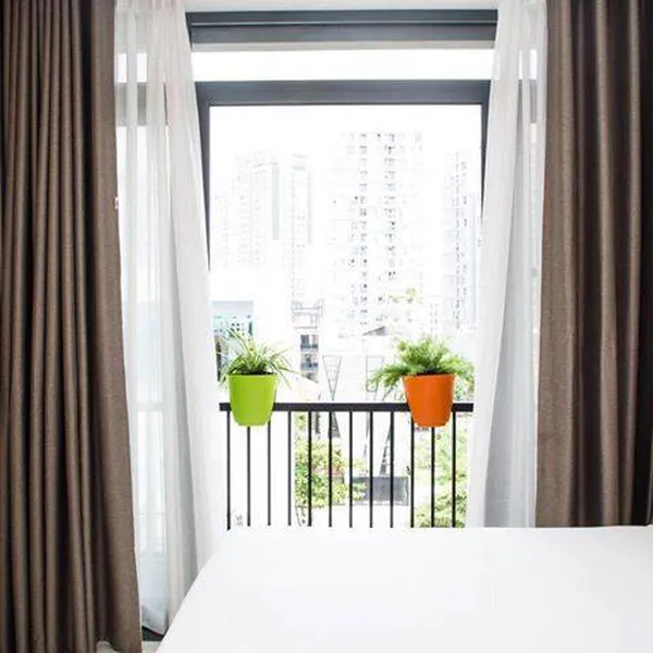 Bright Studio with balcony in Thao Dien | D2