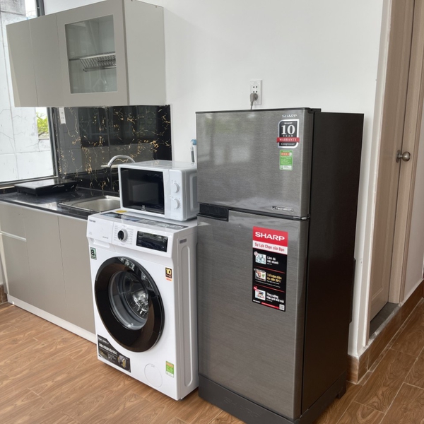 Studio with balcony | Huynh Van Banh St, Phu Nhuan