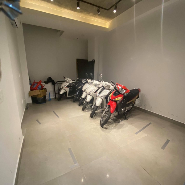 Nice studio in the center of PHU NHUAN DISTRICT, elevator, balcony 