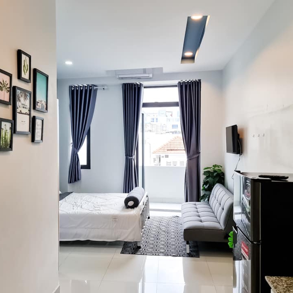 Nice studio in the center of PHU NHUAN DISTRICT, elevator, balcony 