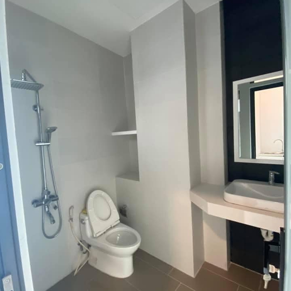 Nice studio in the center of PHU NHUAN DISTRICT, elevator, balcony 