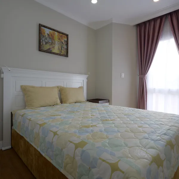 Serviced 2-bedroom apt in Thao Dien, french style