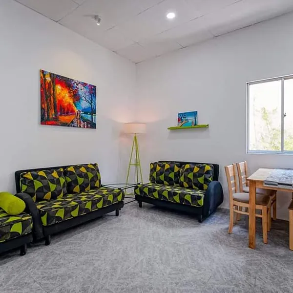 Apartment near Tao Dan park | Top Floor | 65 sqm | Balcony