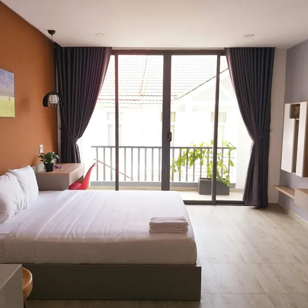 𝐒𝘁𝘂𝗱𝗶𝗼 𝘄𝗶𝘁𝗵 𝗯𝗮𝗹𝗰𝗼𝗻𝘆 𝗶𝗻 𝗧𝗵𝗮𝗼 𝗗𝗶𝗲𝗻 | 𝐅𝐮𝐥𝐥𝐲 𝐅𝐮𝐫𝐧𝐢𝐬𝐡𝐞𝐝 | 𝐏𝐞𝐚𝐜𝐞𝐟𝐮𝐥 𝐚𝐫𝐞𝐚 | 𝟑𝟎𝐦𝟐