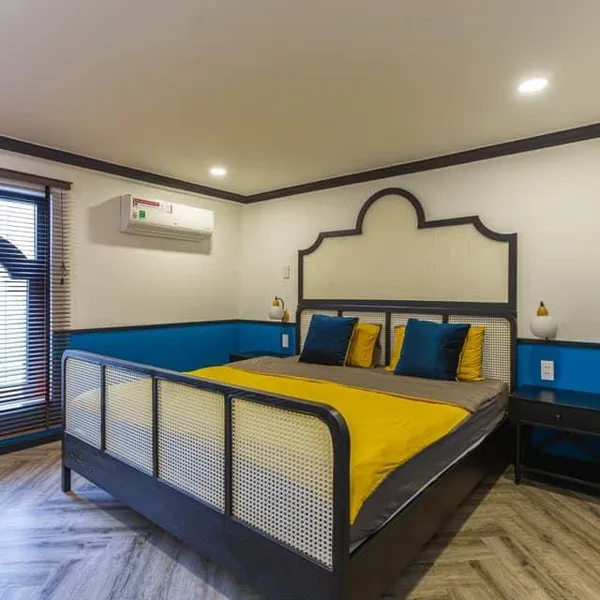 Modern, Furnished 2-bedroom Duplex House | Da Kao | 70m2