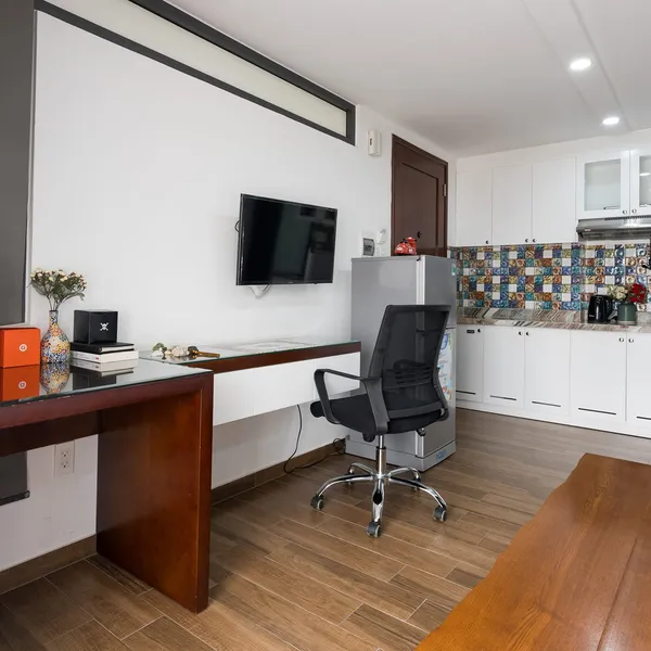 Studio penthouse in District 3 | Gym| Pool |  Full services | Good location in the center 