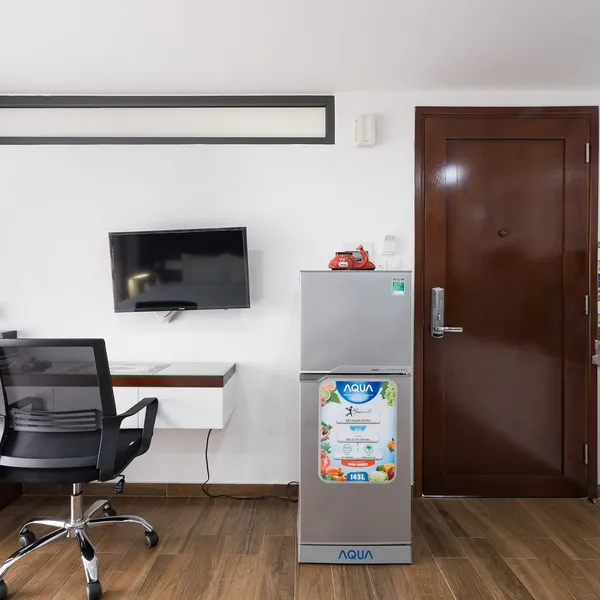 Studio penthouse in District 3 | Gym| Pool |  Full services | Good location in the center 