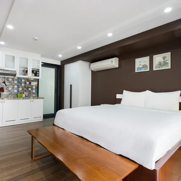 Studio penthouse in District 3 | Gym| Pool |  Full services | Good location in the center 