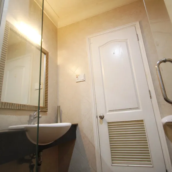 1-Bedroom Apartment in District 3 | Fully Furnished 