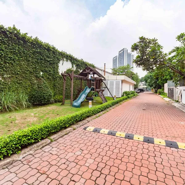 3-Bedroom with Swimming Pool, Gym, Sauna in Thao Dien | Fully Furnished