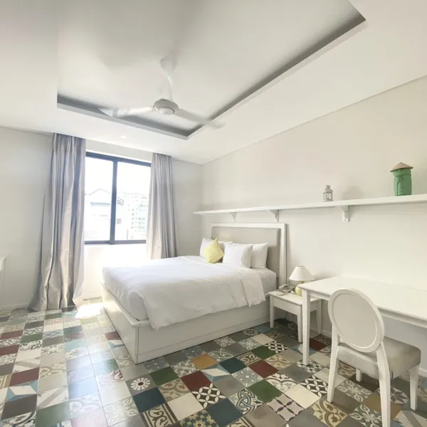 Two-Bedroom Apartment | 140m2 | Binh Thanh | Balcony, kitchen, sofa & desk | Pool on the roof