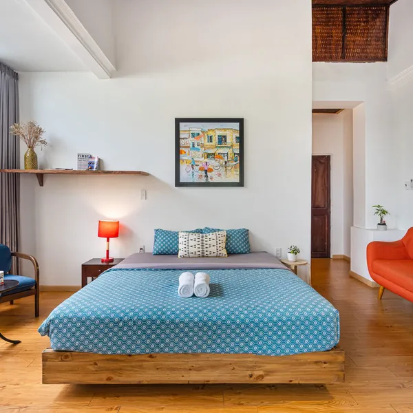 Spacious Saigon Loft Near Ben Thanh Market | Big terrace | District 1