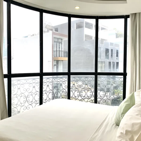 Studio with full body glass door | bathtub | kitchen | sofa | 30m2 | Pool 