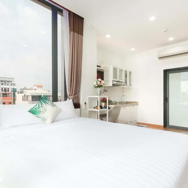 LOVELY STUDIO 40M2 WITH CITY VIEW - FULLY FURNISHED - GYM & POOL