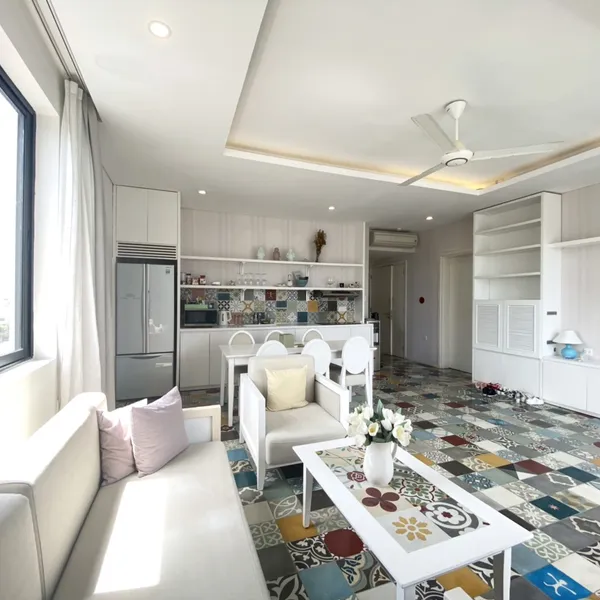 Two-Bedroom Apartment | 140m2 | Binh Thanh | Balcony, kitchen, sofa & desk | Pool on the roof