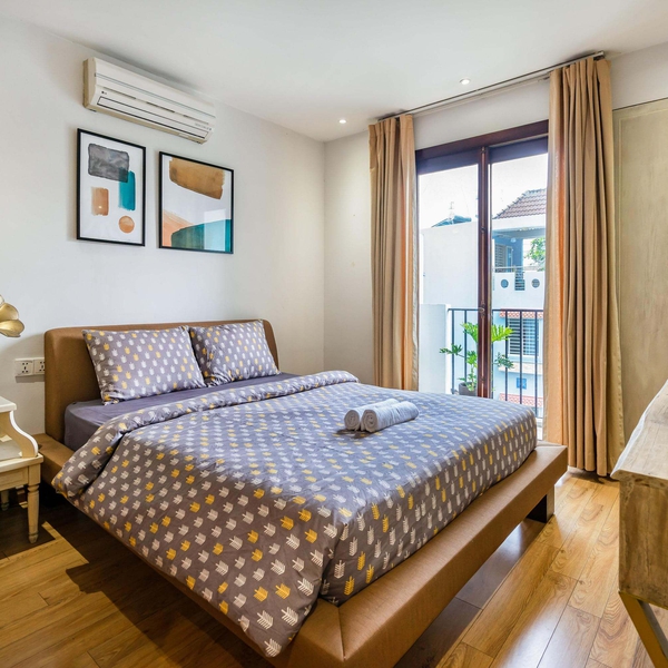 2-Bedroom Apartment in Phu Nhuan with elevators that open directly into them | Balcony | 65m2