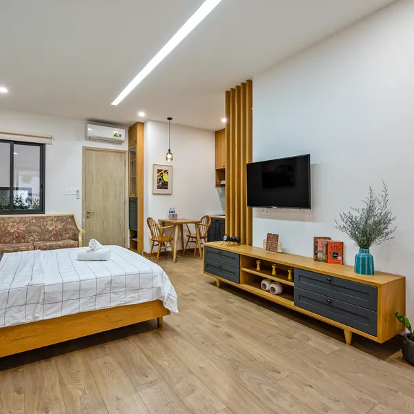 Green Studio with Balcony | Binh Thanh| View Landmark 81 