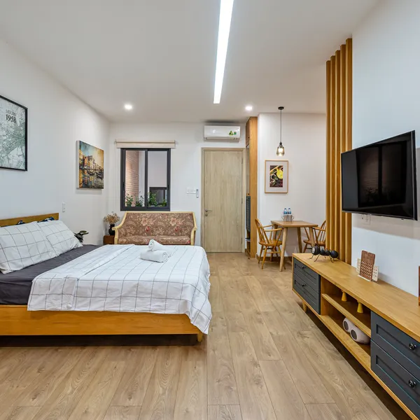 Green Studio with Balcony | Binh Thanh| View Landmark 81 