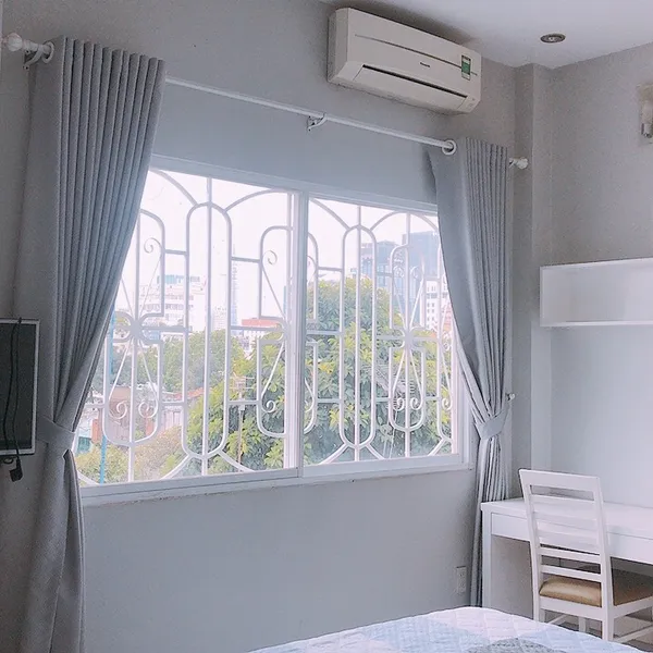 Two-bedroom apartment | 90m2 | Balcony | Big windows | Da Kao, D1