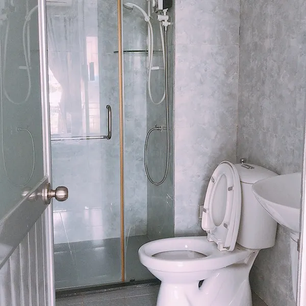 Two-bedroom apartment | 90m2 | Balcony | Big windows | Da Kao, D1