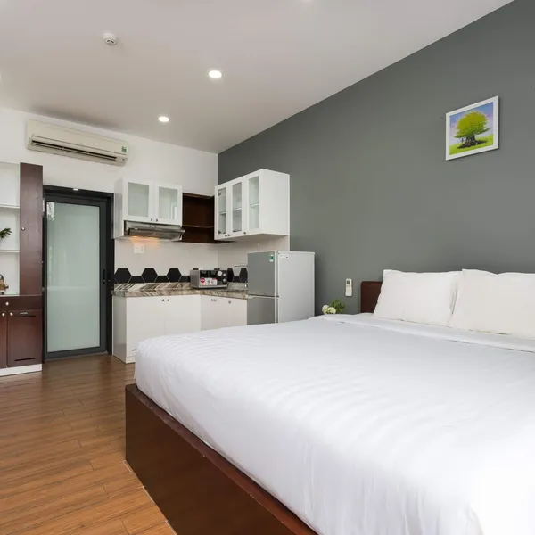 Stunning Studio on HighFloor, Pool and Gym