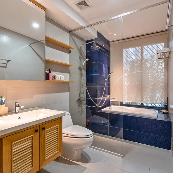 Stunning apartment,2 balconies, 100 sqm, whole 3rd floor