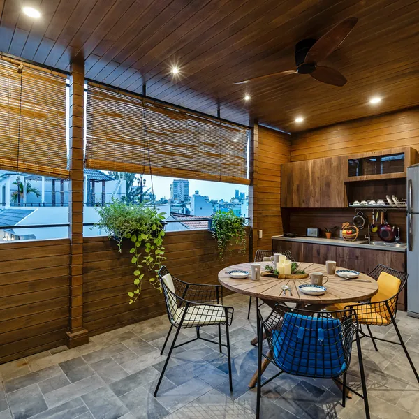 Stunning apartment,2 balconies, 100 sqm, whole 3rd floor