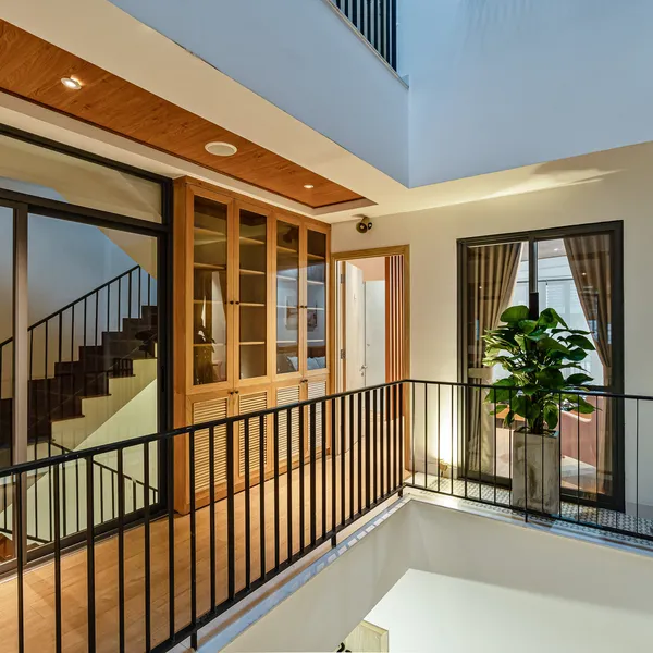 Stunning apartment,2 balconies, 100 sqm, whole 3rd floor