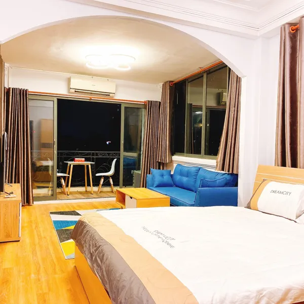 Penthouse on Dinh Tien Hoang St, D1 - one bedroom and one room for kitchen -whole 5th floor - 65 sqm 