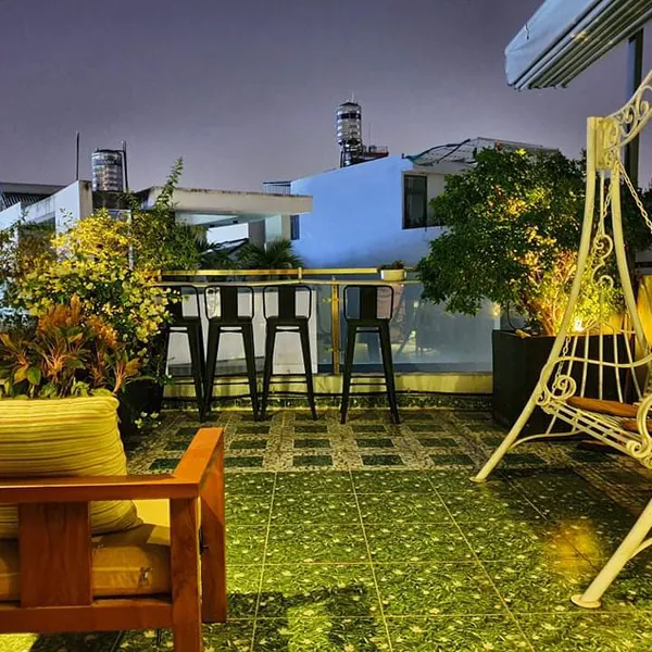 𝗦𝘁𝘂𝗱𝗶𝗼 𝗶𝗻 𝗕𝗶𝗻𝗵 𝗧𝗵𝗮𝗻𝗵, 𝗽𝗿𝗶𝘃𝗮𝘁𝗲 𝗸𝗶𝘁𝗰𝗵𝗲𝗻, 𝗿𝗼𝗼𝗳𝘁𝗼𝗽 𝗰𝗵𝗶𝗹𝗹𝗶𝗻𝗴 