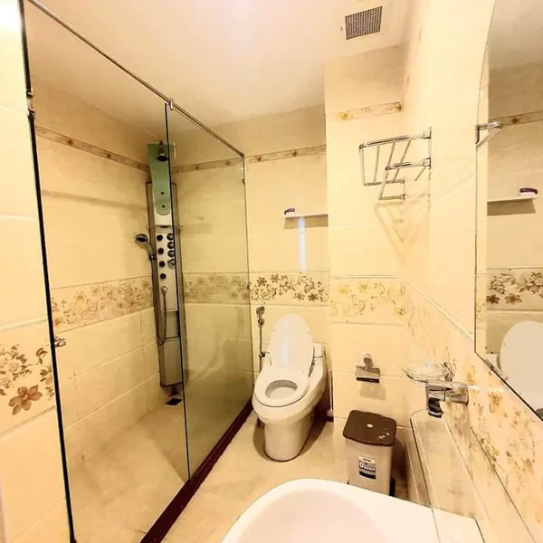 𝗦𝘁𝘂𝗱𝗶𝗼 𝗶𝗻 𝗕𝗶𝗻𝗵 𝗧𝗵𝗮𝗻𝗵, 𝗽𝗿𝗶𝘃𝗮𝘁𝗲 𝗸𝗶𝘁𝗰𝗵𝗲𝗻, 𝗿𝗼𝗼𝗳𝘁𝗼𝗽 𝗰𝗵𝗶𝗹𝗹𝗶𝗻𝗴 